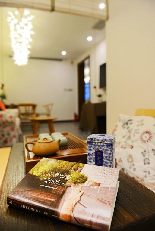 Hangzhou Puyu Travelling With Hotel Экстерьер фото
