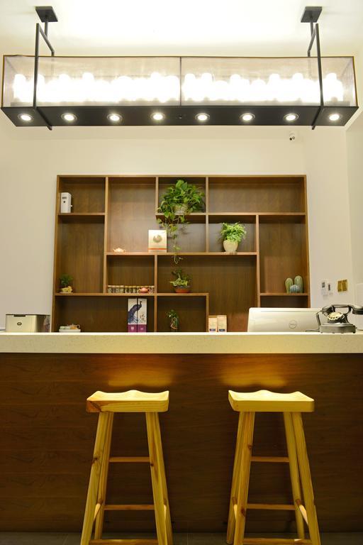 Hangzhou Puyu Travelling With Hotel Экстерьер фото